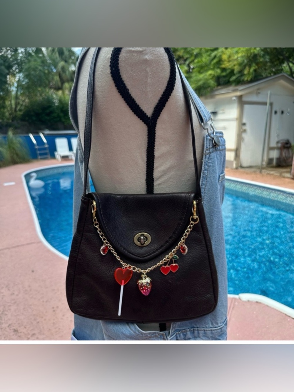 Vibrar Brown Leather Shoulder Bag